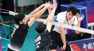 赛季半程结束＋阿森纳「半程冠军」 阿森纳最近主场以大比分击败维拉，确保了英超半程领先位置，目前领先曼城4分稳坐榜首。这意味着他们半程累积积分最高，是冠军热候选之一。